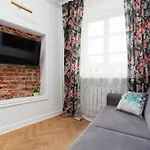Przy Placu Zamkowym By Renters * وارسو